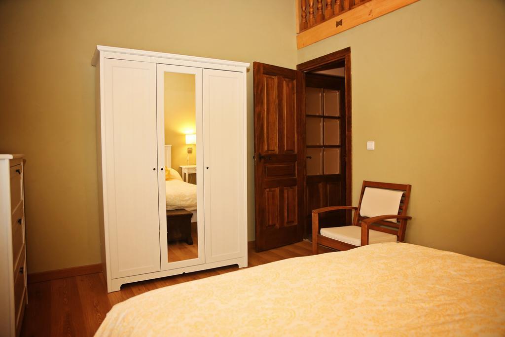 Apartamentos Turisticos Las Carballedas 拉瓦纳尔德尔卡米诺 外观 照片