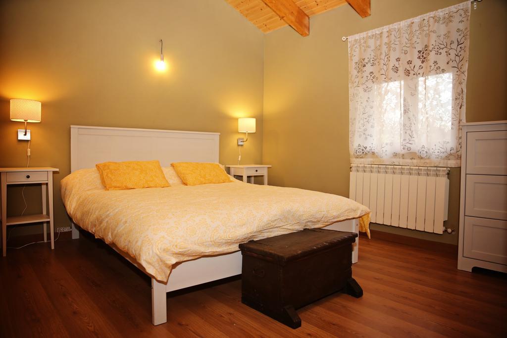 Apartamentos Turisticos Las Carballedas 拉瓦纳尔德尔卡米诺 外观 照片