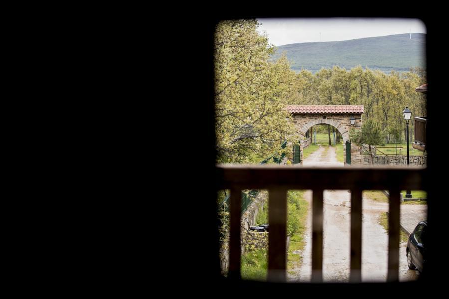 Apartamentos Turisticos Las Carballedas 拉瓦纳尔德尔卡米诺 外观 照片