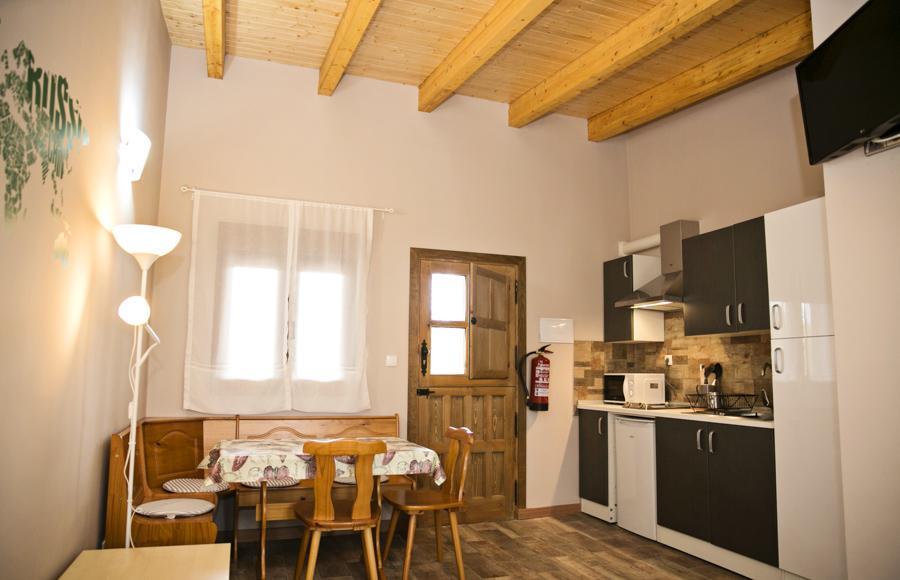 Apartamentos Turisticos Las Carballedas 拉瓦纳尔德尔卡米诺 外观 照片